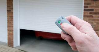 Купить автоматику для рулонных ворот Тихвин, цена от 2771 руб.